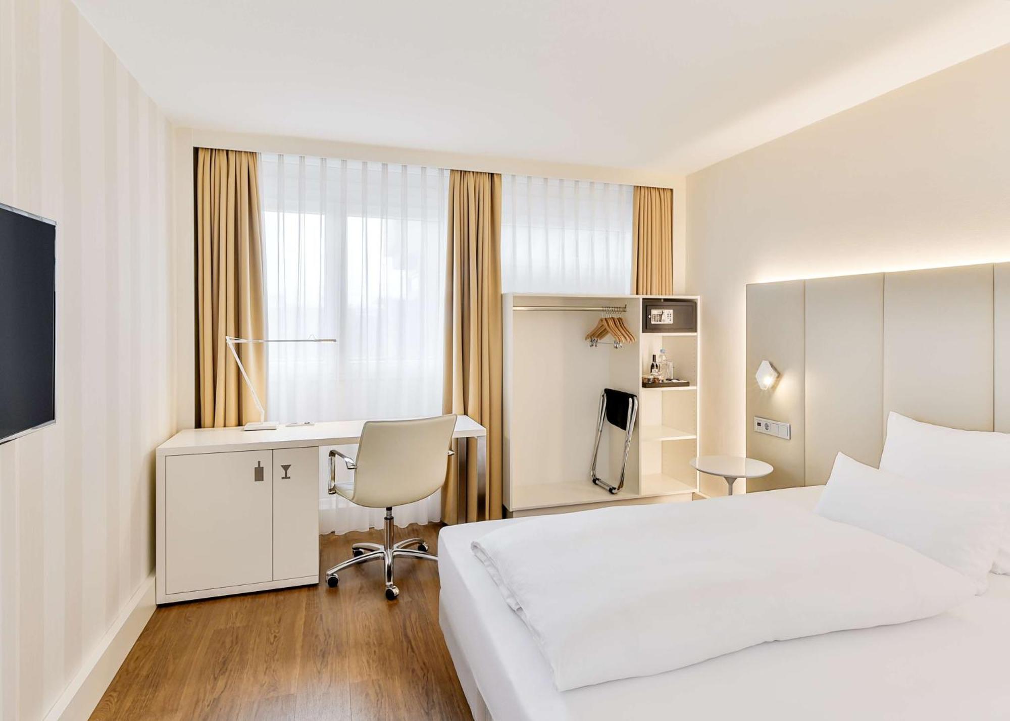 Nh Erlangen Hotel Exterior photo